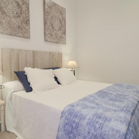 C93 - Trendy Two Bedrooms In Ollerias Малага Экстерьер фото